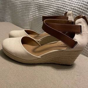 Size 11 wedges